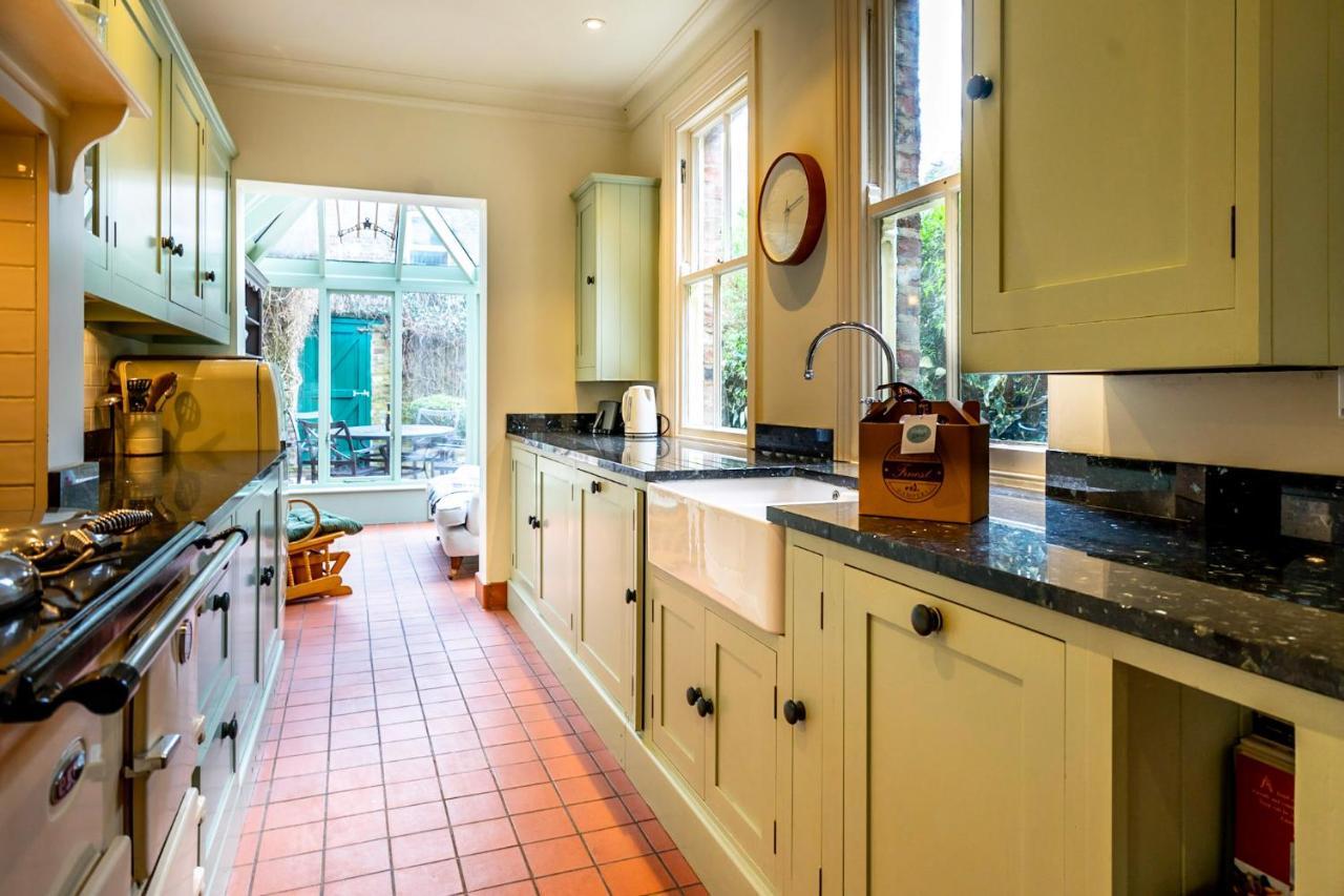 Villa 7 St John'S Crescent à York Extérieur photo