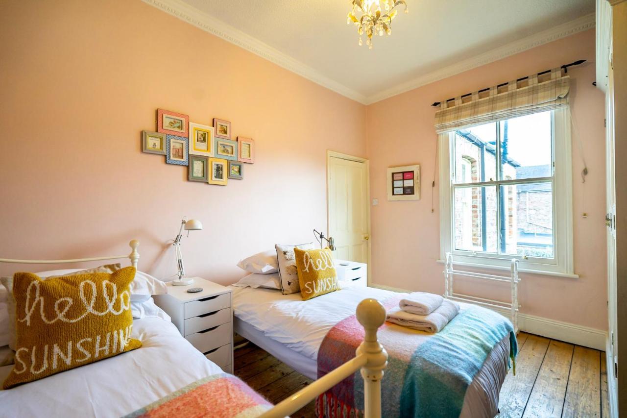Villa 7 St John'S Crescent à York Extérieur photo